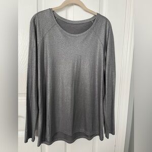 Lululemon Athletica Gray Long Sleeve Top